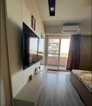 Room in 3 BHK Apartment at SAV Gulnaar Meadows, Ambala Highway – for Rent