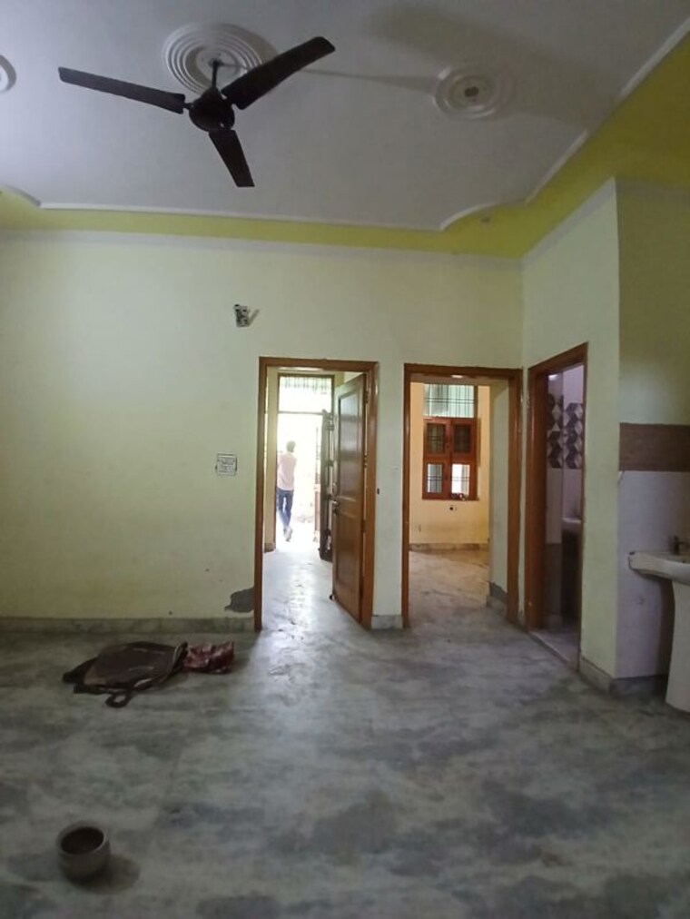 Room, spring field colony 2.5 Bedroom 135 Sq.Ft. Builder Floor In Spring Field Colony Faridabad 10501826