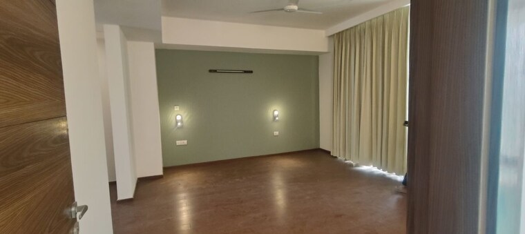 Room, m3m-golf-estate 3 Bedroom 3500 Sq.Ft. Apartment In Sector 65 Gurgaon 10501817