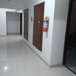Room in 1 BHK Apartment at Goregaon West – for Rent