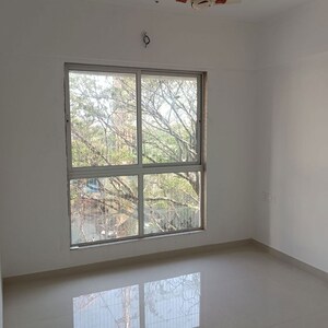 Room in 1 BHK Apartment at Goregaon West – for Rent
