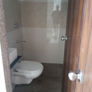 Bathroom in 1 BHK Apartment at Goregaon West – for Rent
