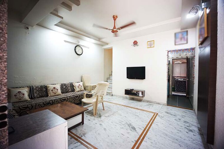 Living Room, ghatlodia 2 Bedroom 129 Sq.Yd. Independent House In Ghatlodia Ahmedabad 10501851