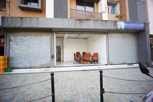 Balcony in  Shop at Nava Naroda – for Sale