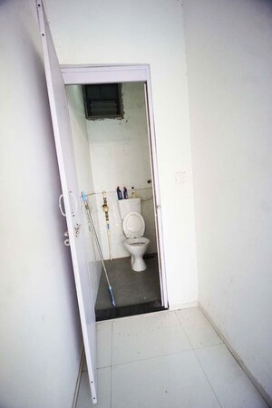 Staircase in  Shop at Nava Naroda – for Sale