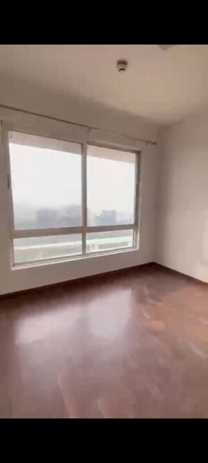 Room in 3.5 BHK Apartment at Jaypee Greens Kalypso Court, Sector 128 – for Sale
