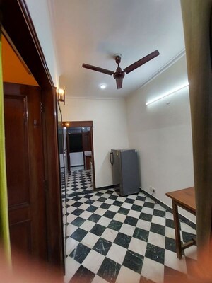 3 BHK Builder Floor For Rent in Spring Field Colony
