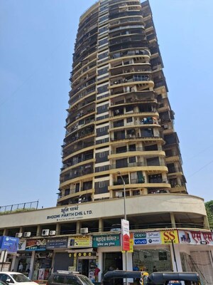 2 BHK Apartment For Rent in Gajra Bhoomi Parth, Ghansoli