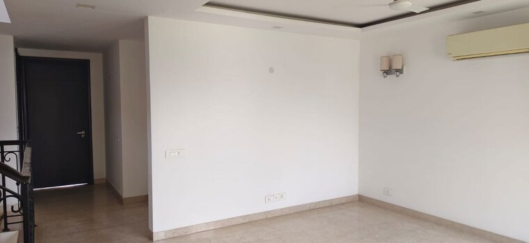 Room, emaar-marbella 4 Bedroom 4500 Sq.Ft. Villa In Sector 66 Gurgaon 10501912