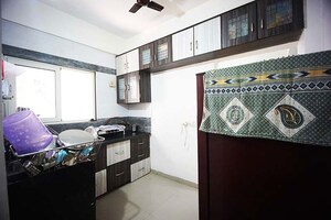 Team Area in 2 BHK Apartment at Nava Naroda – for Sale