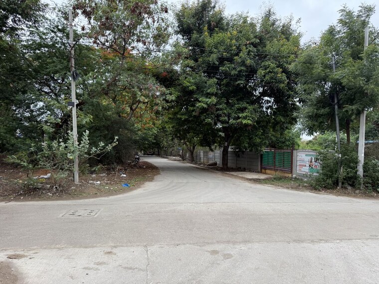 Garden, yapral  400 Sq.Yd. Plot In Yapral Hyderabad 10501944