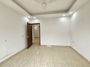 Room in 3 BHK Builder Floor at Chattarpur – for Rent