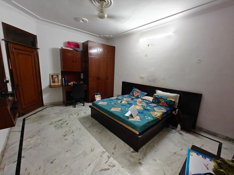 Bedroom, rwa-apartments-sector-40 2.5 Bedroom 860 Sq.Ft. Builder Floor In Sector 40 Noida 10501967