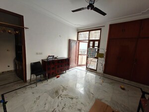 Bedroom in 2.5 BHK Builder Floor at RWA Apartments Sector 40, Sector 40 – for Rent