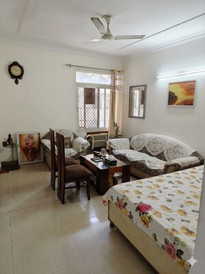 Living Room in 2 BHK Apartment at Vip Road – for Rent