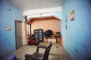 Parking in 3 BHK Independent House at Satellite – for Sale
