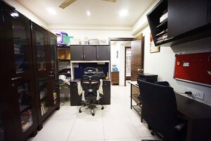 Team Area in 3 BHK Apartment at Makarba – for Sale