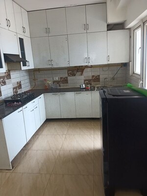 Kitchen in 4 BHK Apartment at Gaur Yamuna City 16th Park View, Gaur Yamuna City – for Rent