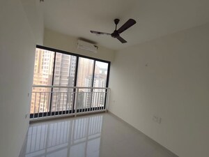 Room in 2 BHK Apartment at Dynamix Divum, Malad East – for Rent