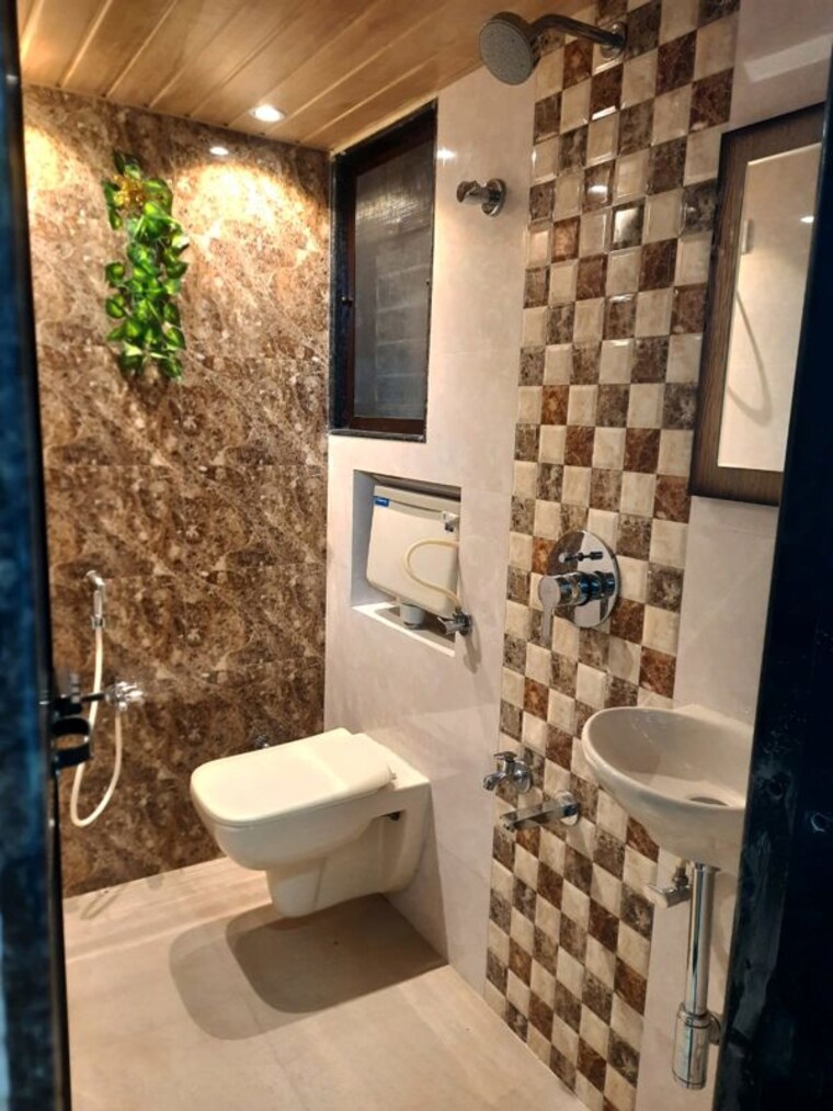 Bathroom, navyug-chs-santacruz-east 2 Bedroom 850 Sq.Ft. Apartment In Santacruz East Mumbai 10502031