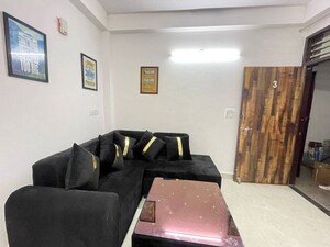 Team Area in 1 BHK Apartment at Sainik Farm – for Rent