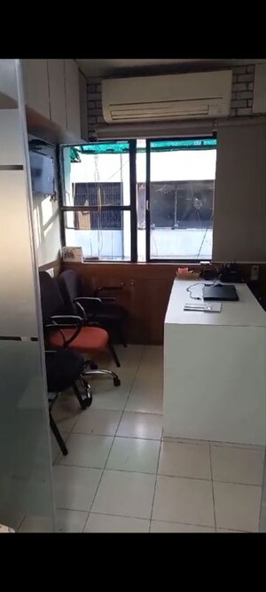  Office Space For Rent in Navrangpura