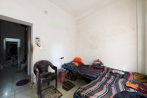 Parking in 5 BHK Independent House at Ghatlodia – for Sale