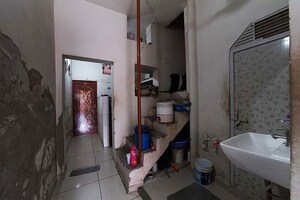 Bathroom in 5 BHK Independent House at Ghatlodia – for Sale