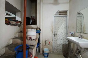 Bathroom in 5 BHK Independent House at Ghatlodia – for Sale