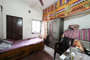 Bedroom in 5 BHK Independent House at Ghatlodia – for Sale