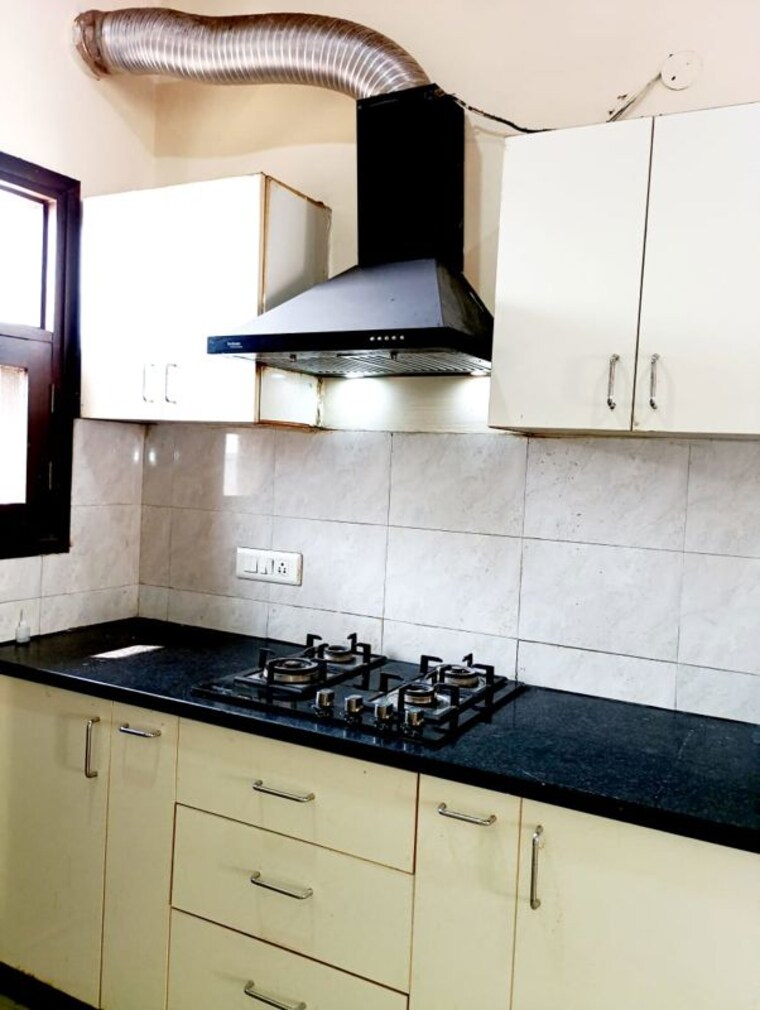 Kitchen, gbp-eco-greens-floors 2 Bedroom 900 Sq.Ft. Apartment In Central Derabassi Chandigarh 10502095