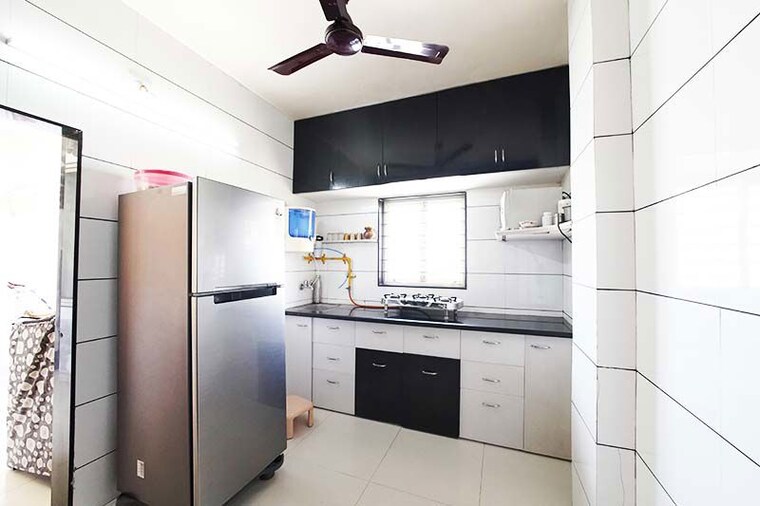 Kitchen, ghatlodia 2 Bedroom 130 Sq.Yd. Apartment In Ghatlodia Ahmedabad 10502096
