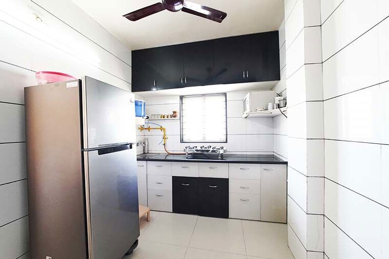 Kitchen, ghatlodia 2 Bedroom 130 Sq.Yd. Apartment In Ghatlodia Ahmedabad 10502096