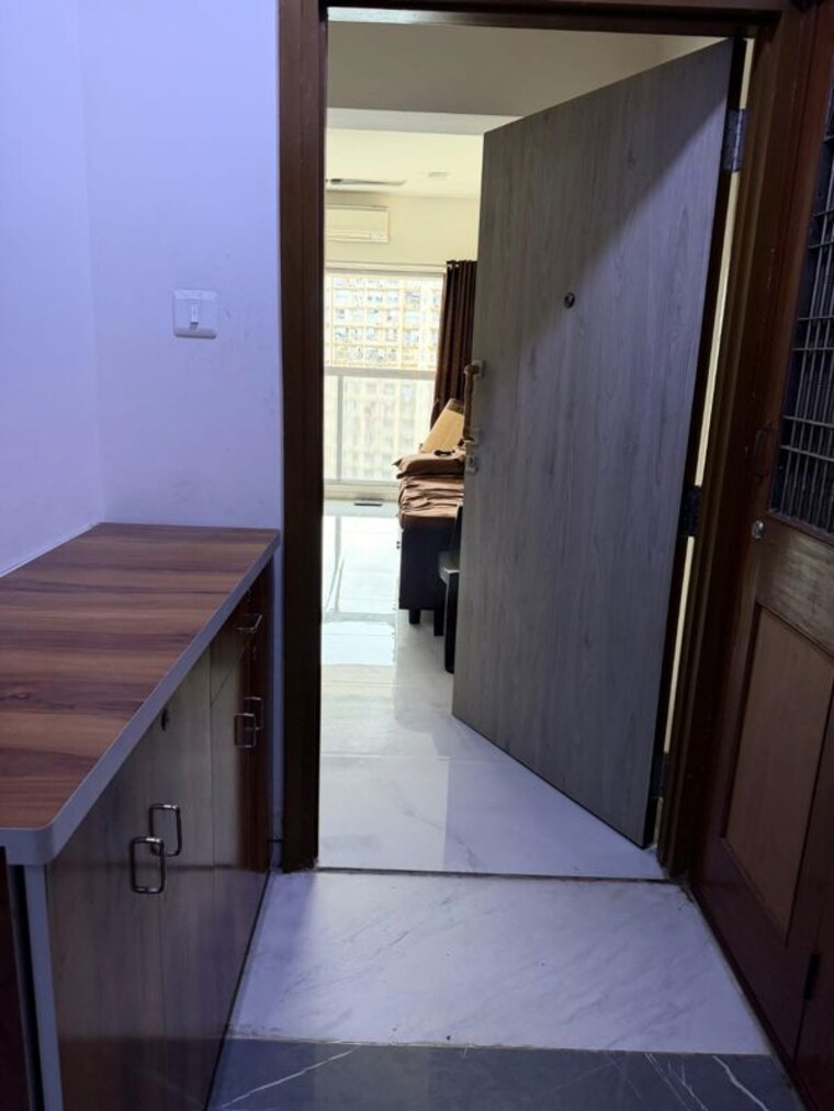 Balcony, sayba-annex 1 Bedroom 500 Sq.Ft. Apartment In Kurla East Mumbai 10502132