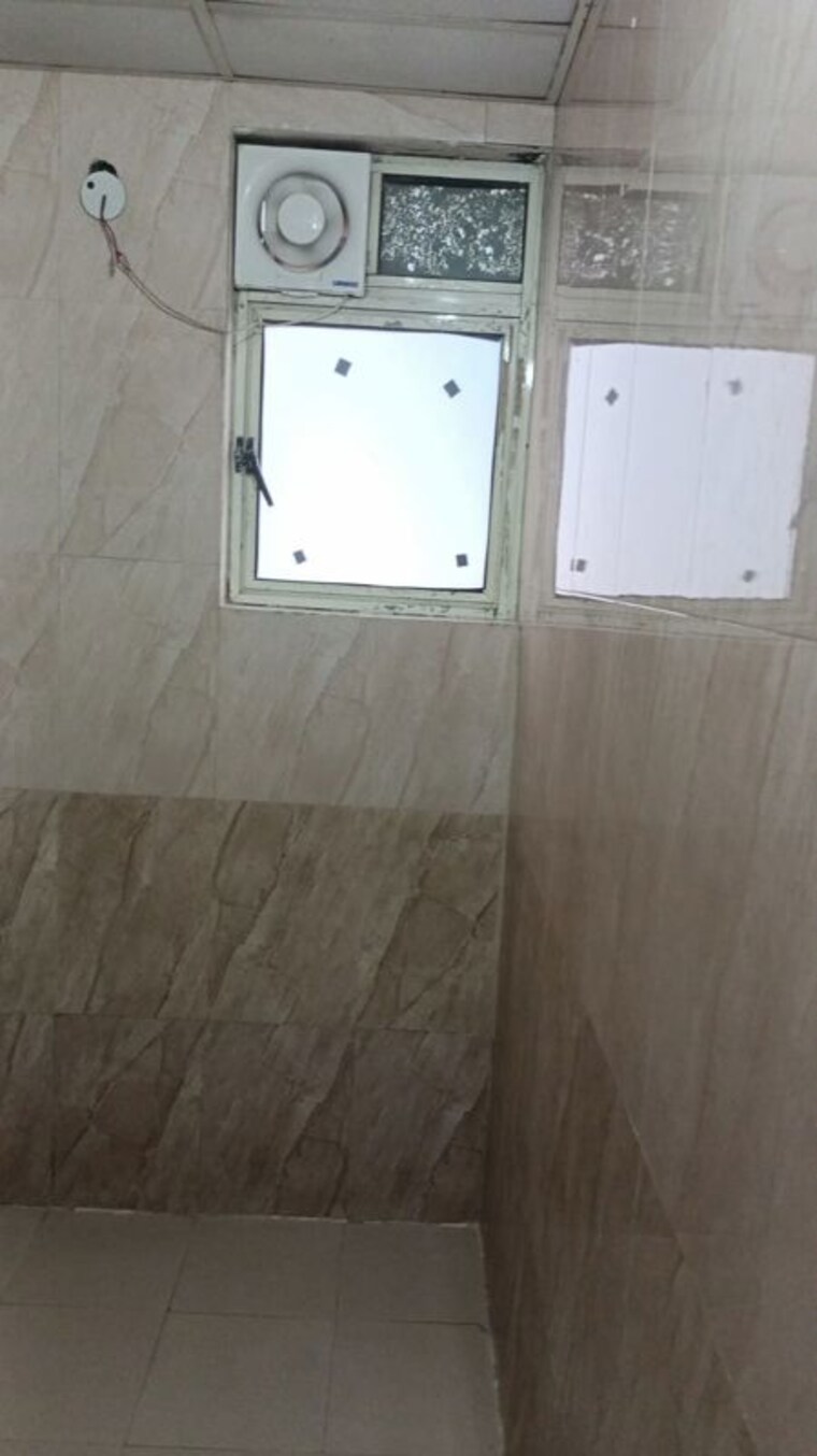 Bathroom, nimbus-the-hyde-park 3 Bedroom 1550 Sq.Ft. Apartment In Sector 78 Noida 10502131