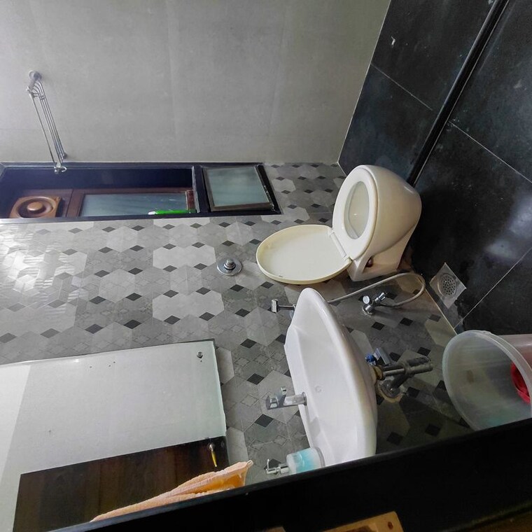 Kitchen, satellite-tower 3 Bedroom 1750 Sq.Ft. Apartment In Goregaon East Mumbai 10502129