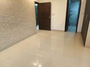 Room in 2 BHK Apartment at Divyansh Flora, Sector 16c Greater Noida – for Sale