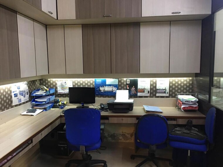Team Area, agarwal-b2b-center Commercial Office Space 300 Sq.Ft. In Malad West Mumbai 10502169