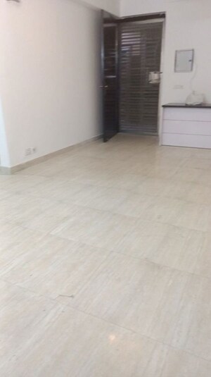 2 BHK Apartment For Rent in Amrapali Silicon City, Sector 76