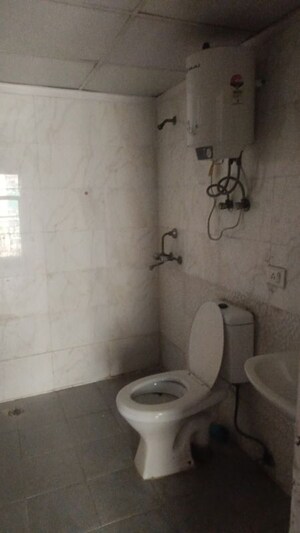 Bathroom in 2 BHK Apartment at Amrapali Silicon City, Sector 76 – for Rent