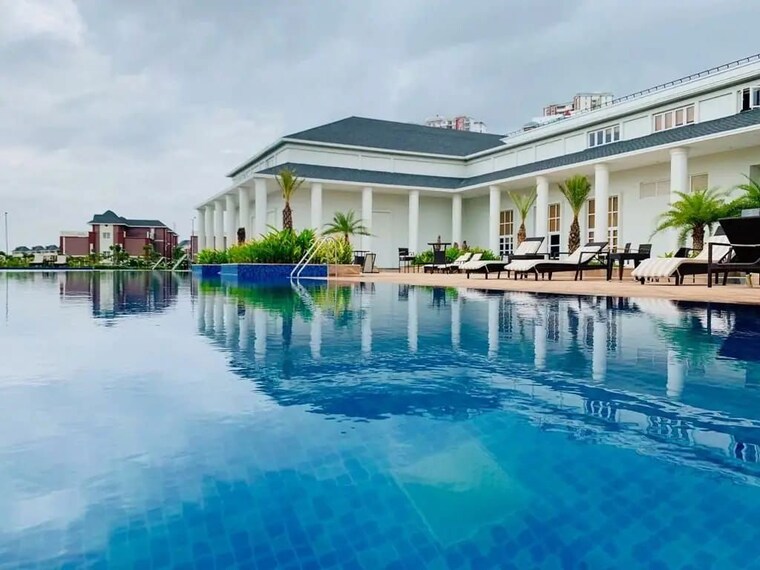 Swimming Pool, prestige-lakeside-habitat 3 Bedroom 1655 Sq.Ft. Apartment In Varthur Bangalore 10502177