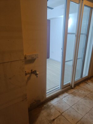 Bathroom in 3 BHK Apartment at DLF The Skycourt, Sector 86 – for Rent
