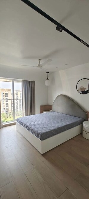 Bedroom in 3 BHK Apartment at Vijaya Heights Matunga East, Matunga East – for Rent