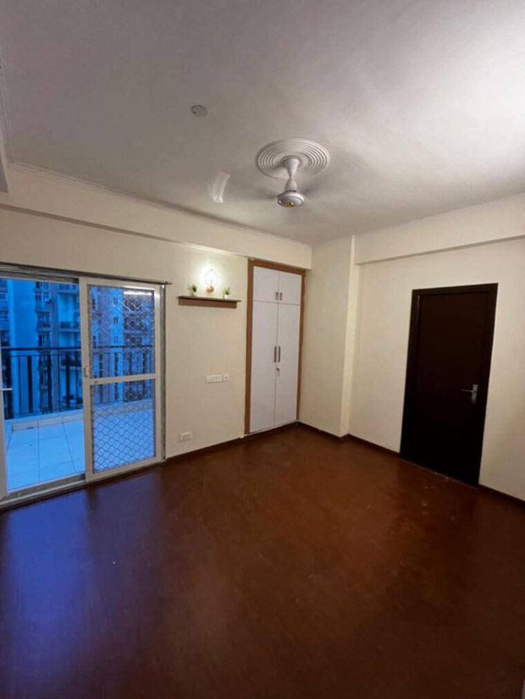 Room, trident-embassy-reso 2.5 Bedroom 1150 Sq.Ft. Apartment In Sector 1 Greater Noida Greater Noida 10502208