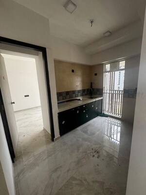 Room in 1 BHK Apartment at Sai Darashan CHS, Andheri East – for Rent