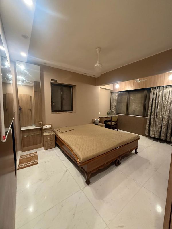 2 BHK + Servant Room 1000 Sq.Ft. Apartment in Gokul Apartment Marine