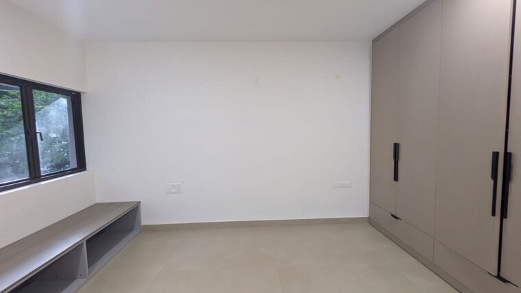 Room, varun-enclave 1 RK 300 Sq.Ft. Apartment In Sector 28 Noida 10502222