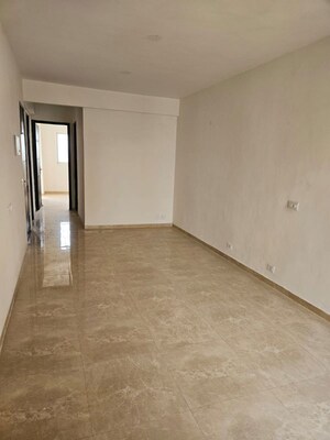 Room in 3 BHK Apartment at Signature Global Park 4 and 5, Sohna Sector 36 – for Rent