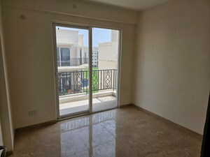 Room in 3 BHK Apartment at Signature Global Park 4 and 5, Sohna Sector 36 – for Rent