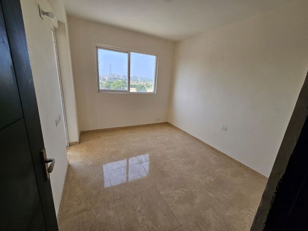 3 BHK + Study Room 1120 Sq.Ft. Apartment in Signature Global Park 4 and 5